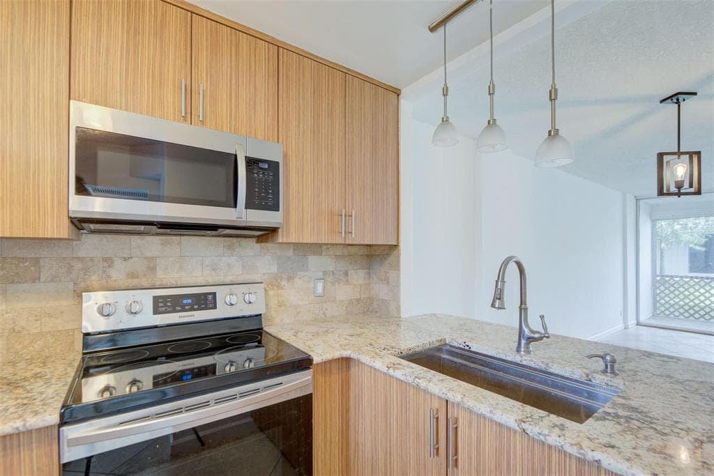 113 ROYAL PARK Drive # 1H, Oakland Park, FL 33309 photo 2