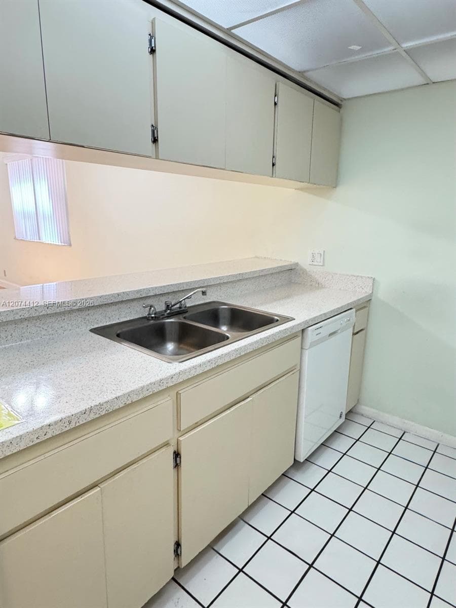 8120 Geneva Ct # 250, Doral, FL 33166 photo 5