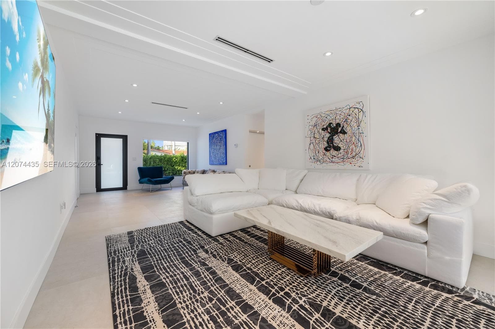 900 W 47th Ct, Miami Beach, FL 33140 photo 2