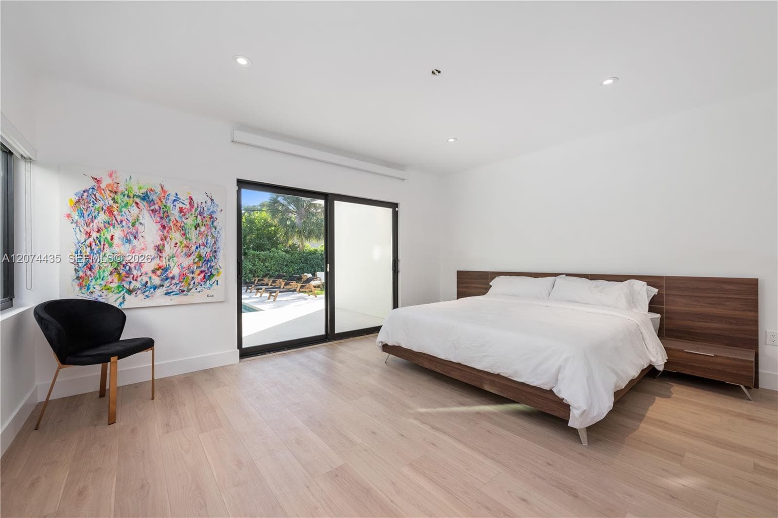 900 W 47th Ct, Miami Beach, FL 33140 photo 3