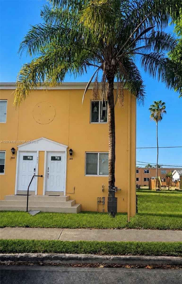 301 NW 84th St # 301, Miami, FL 33150