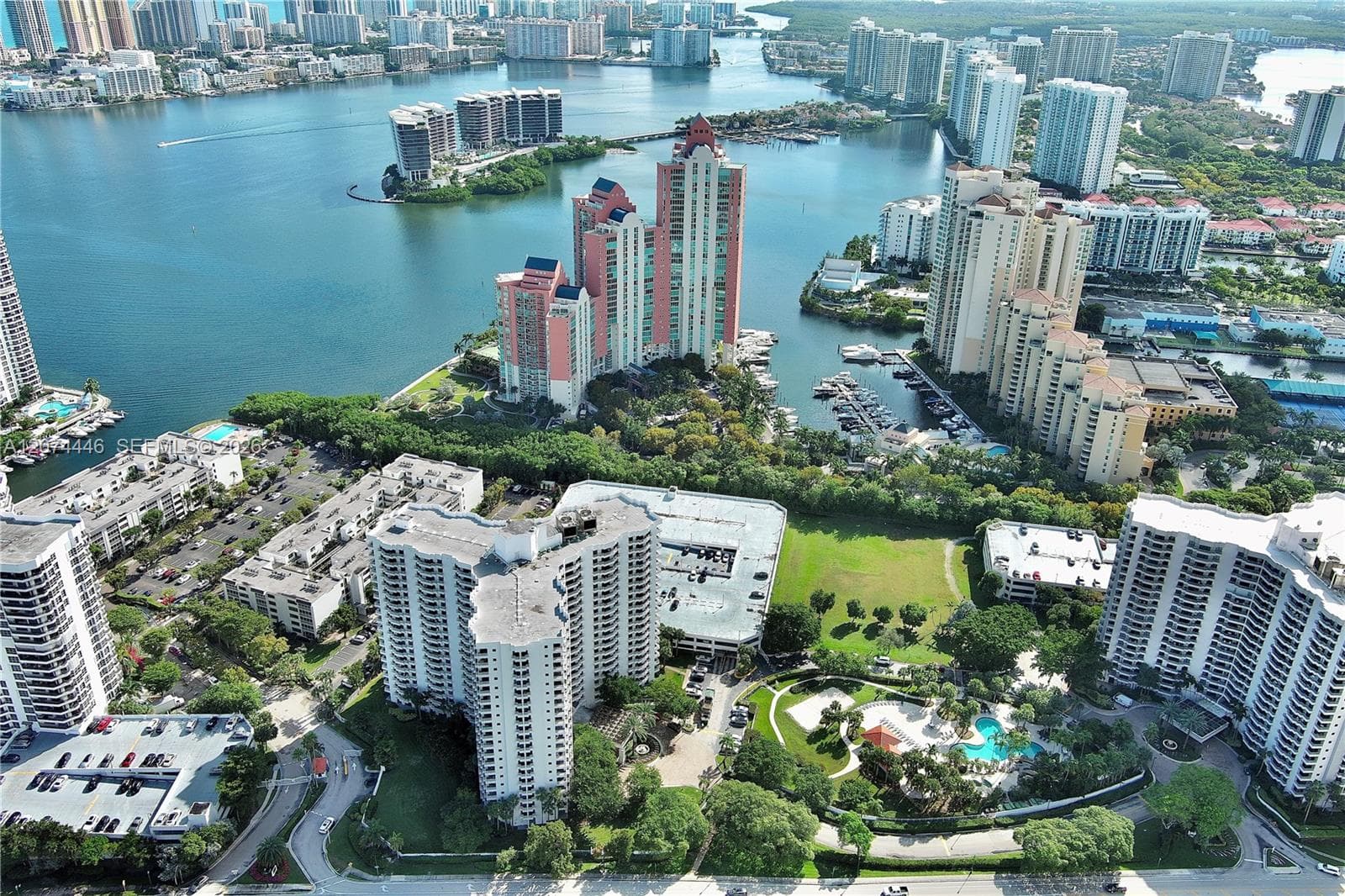 3300 NE 192nd St # LP06, Aventura, FL 33180