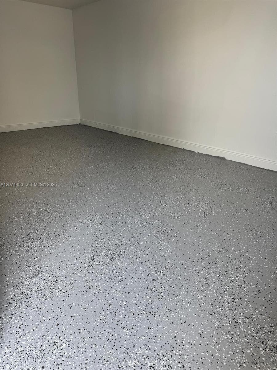 1579 W 39 pl # 1579, Hialeah, FL 33012 photo 2
