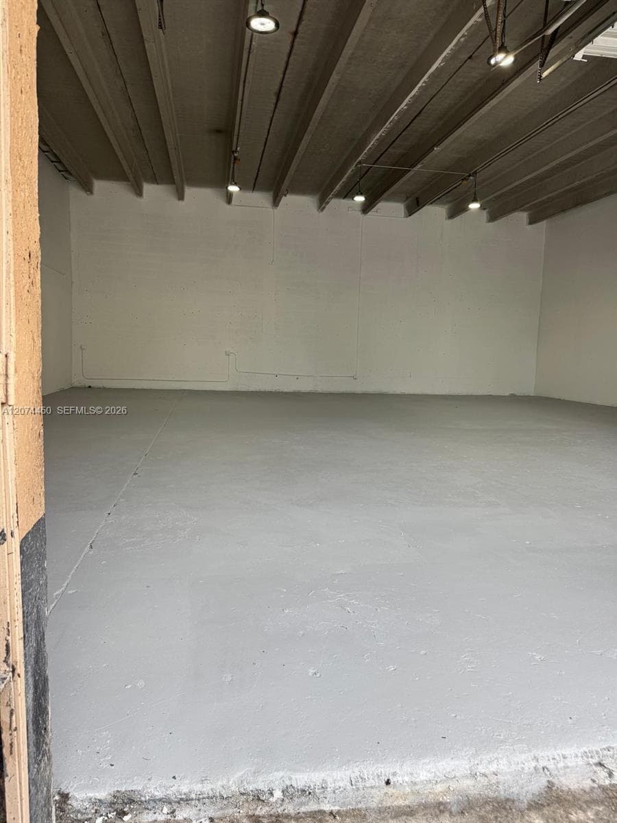 1579 W 39 pl # 1579, Hialeah, FL 33012 photo 4