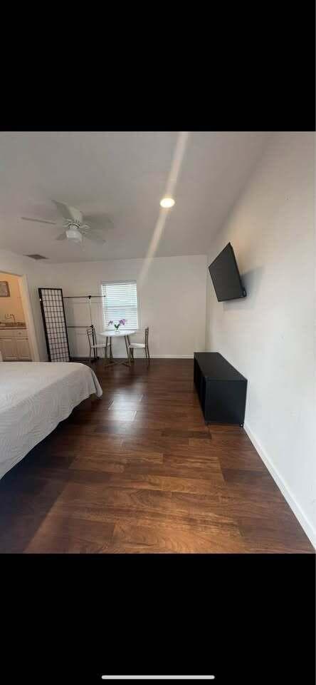 603 N J Street, FL 33460 photo 2