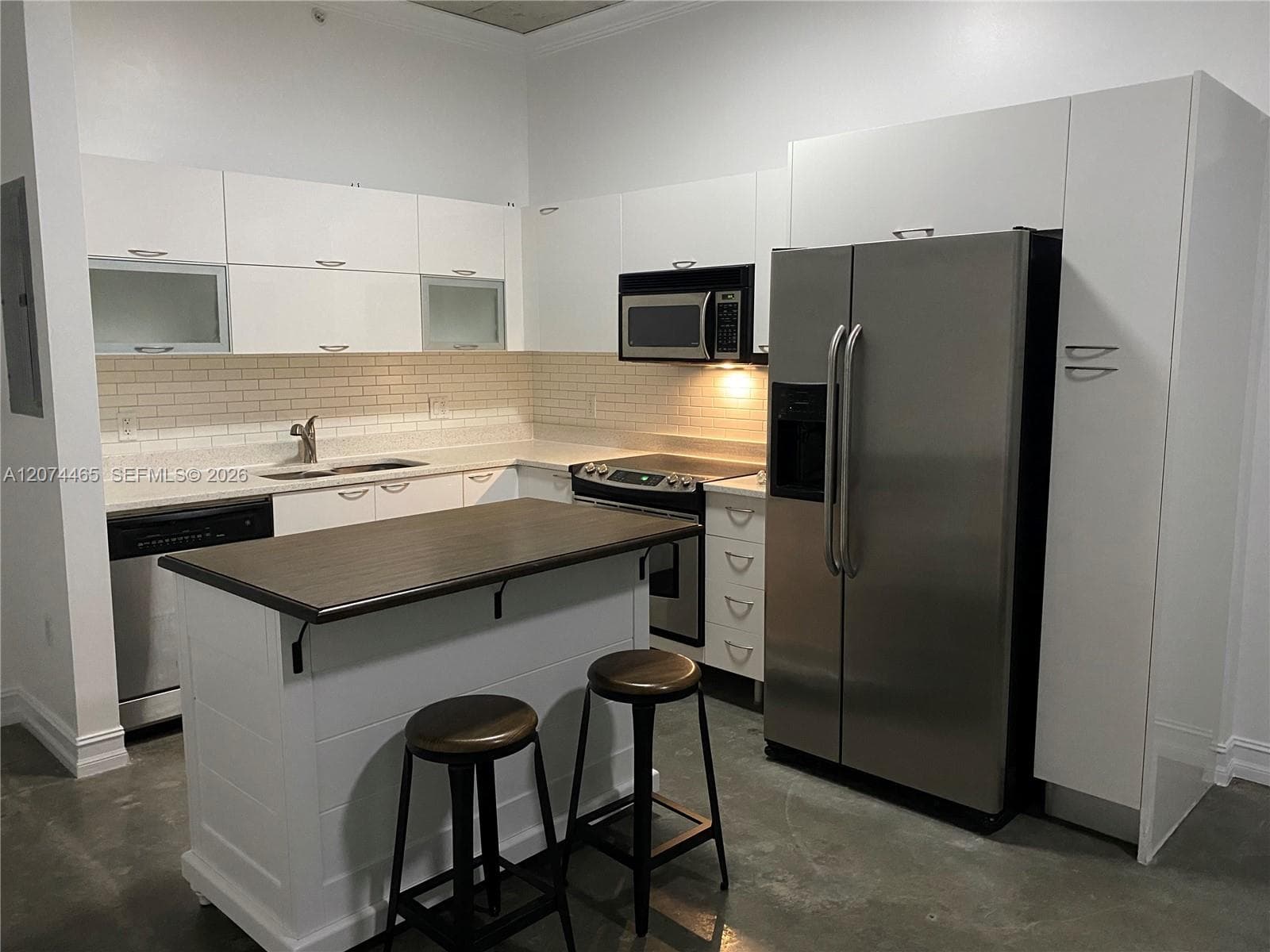 133 NE 2nd Ave # 3404, Miami, FL 33132 photo 4