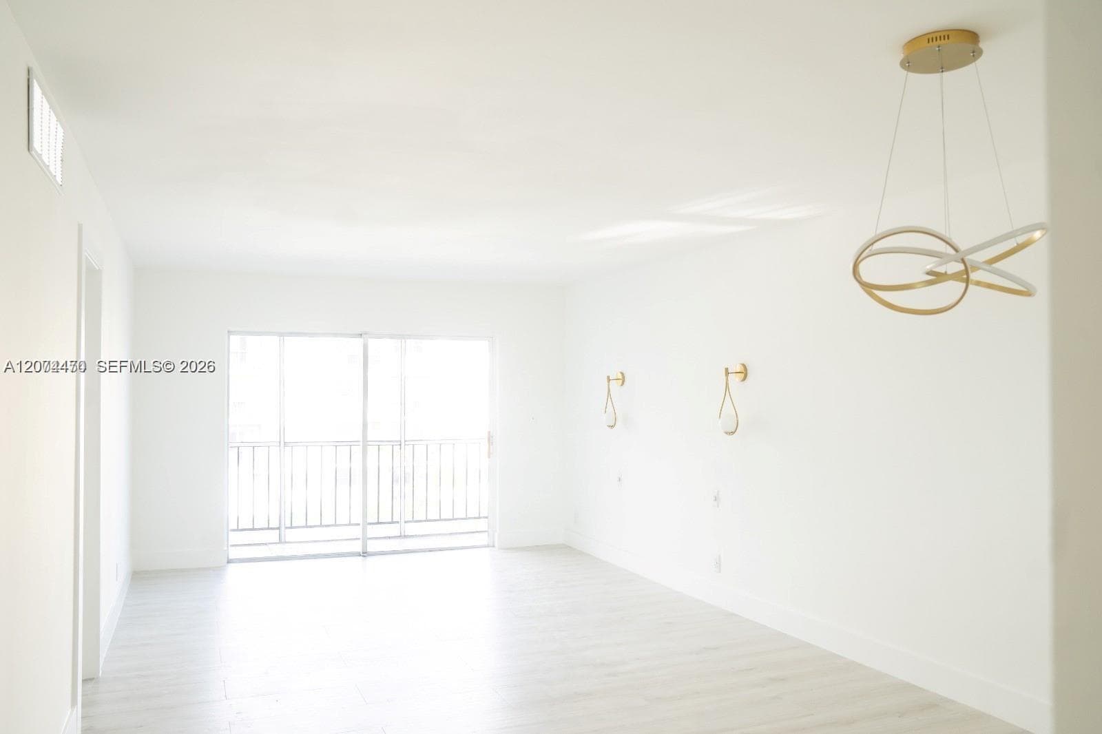 220 SW 9th Ave # 306, Hallandale Beach, FL 33009 photo 2