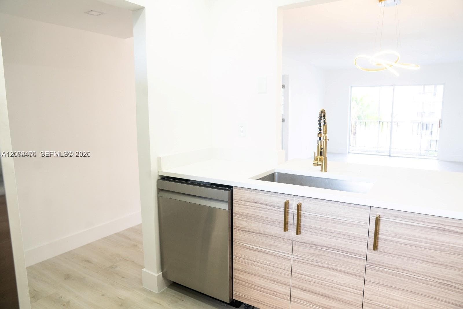 220 SW 9th Ave # 306, Hallandale Beach, FL 33009 photo 5