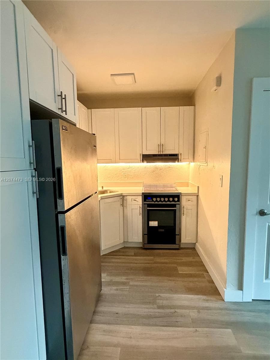 7400 Harding Ave # 20, Miami Beach, FL 33141