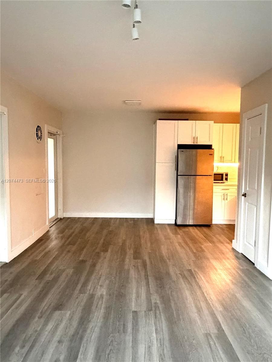 7400 Harding Ave # 20, Miami Beach, FL 33141 photo 5