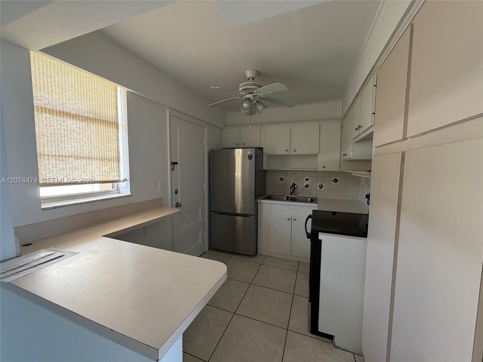 2910 Point East Dr # M514, Aventura, FL 33160 photo 5