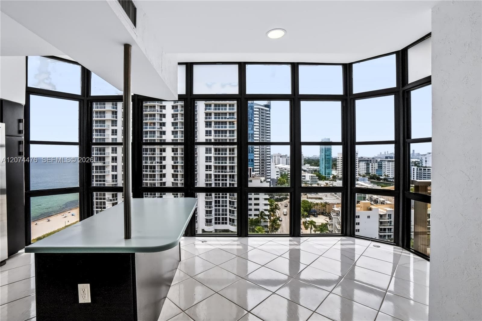 6423 Collins Ave # 1702, Miami Beach, FL 33141 photo 4