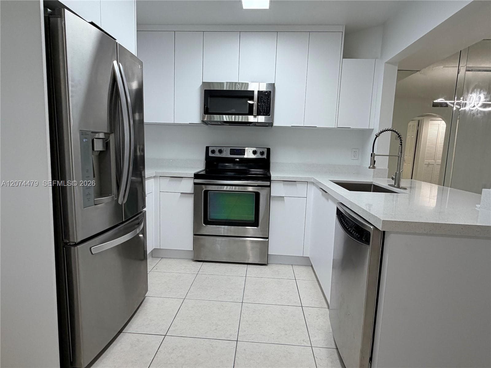 423 NE 210th Cir Ter # 104-25, Miami, FL 33179