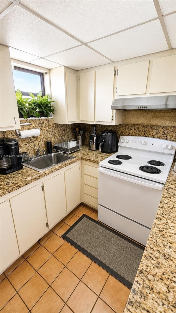 8290 Lake Dr # 426, Doral, FL 33166 photo 3