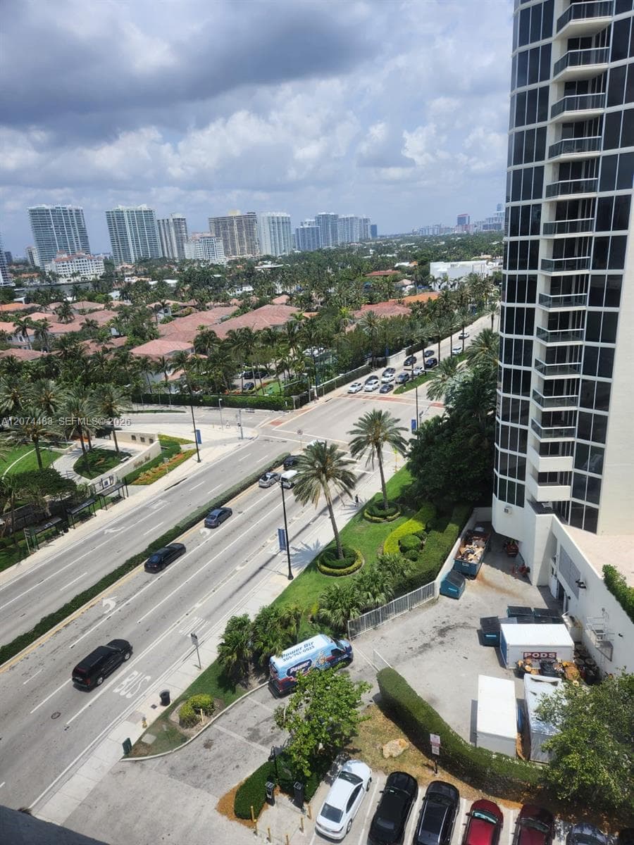19201 Collins Ave # 1028, Sunny Isles Beach, FL 33160 photo 4