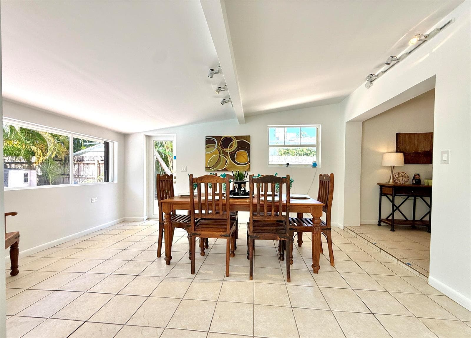 1532 NE 27TH Drive, Wilton Manors, FL 33334 photo 4
