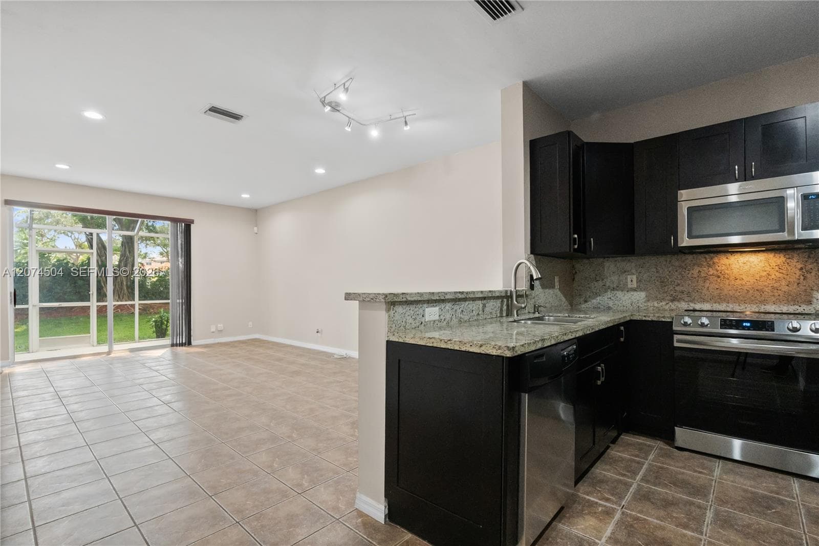 2082 Madeira Dr # 2082, Weston, FL 33327 photo 3