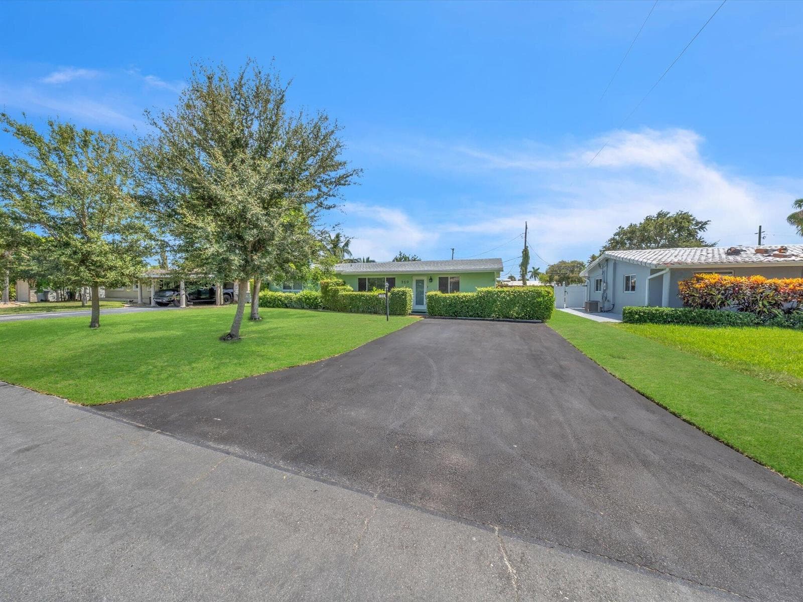 310 SE 8TH Court, Pompano Beach, FL 33060 photo 4