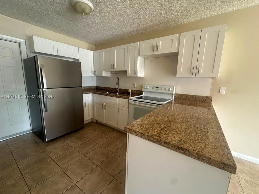 6200 Fillmore St # 6202, Hollywood, FL 33024