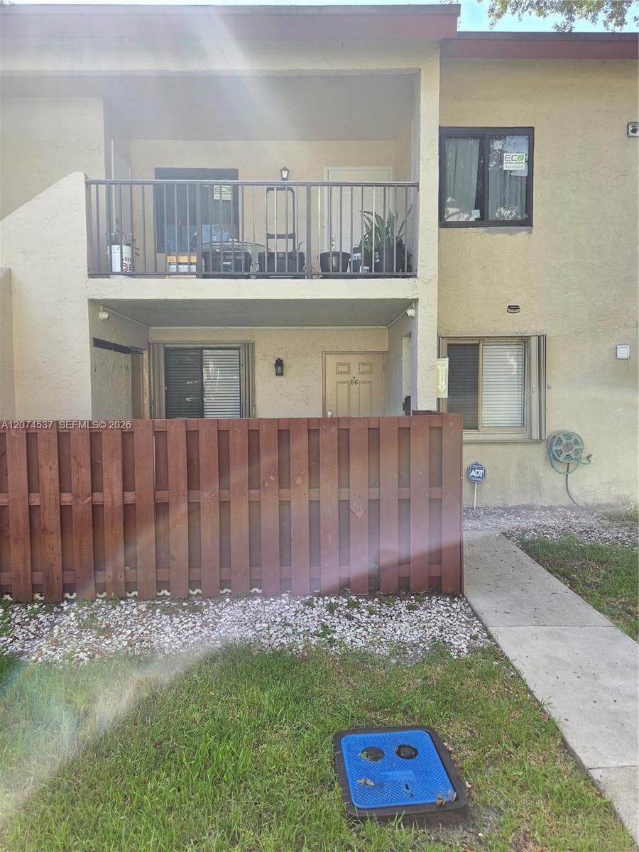 8041 Southgate Blvd # H6, North Lauderdale, FL 33068