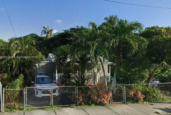 863 NW 113th St, Miami, FL 33168