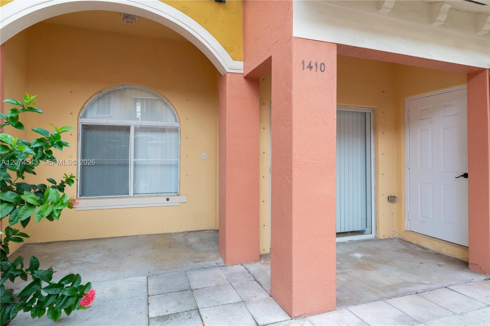 1410 S Santa Catalina Cir, North Lauderdale, FL 33068 photo 5