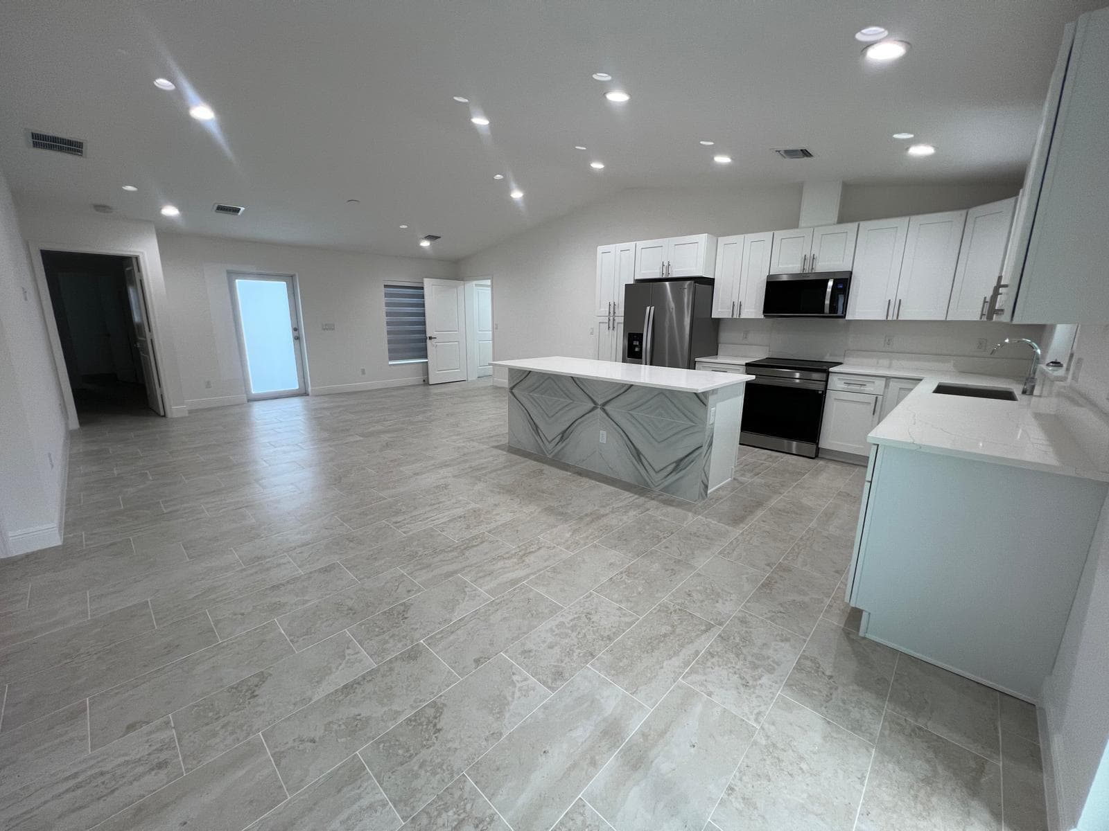 5913 Seagrape Drive, Fort Pierce, FL 34982 photo 2