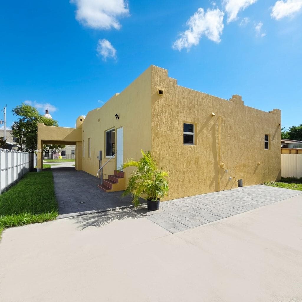 1934 NW 35th St, Miami, FL 33142 photo 5