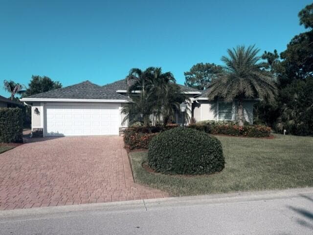 367 SW Vista Lake Drive, Port St. Lucie, FL 34953 photo 2