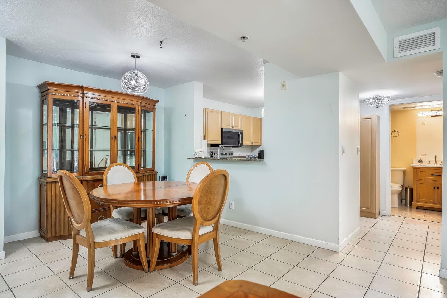 609 E SHERIDAN Street # 208, Dania Beach, FL 33004 photo 3