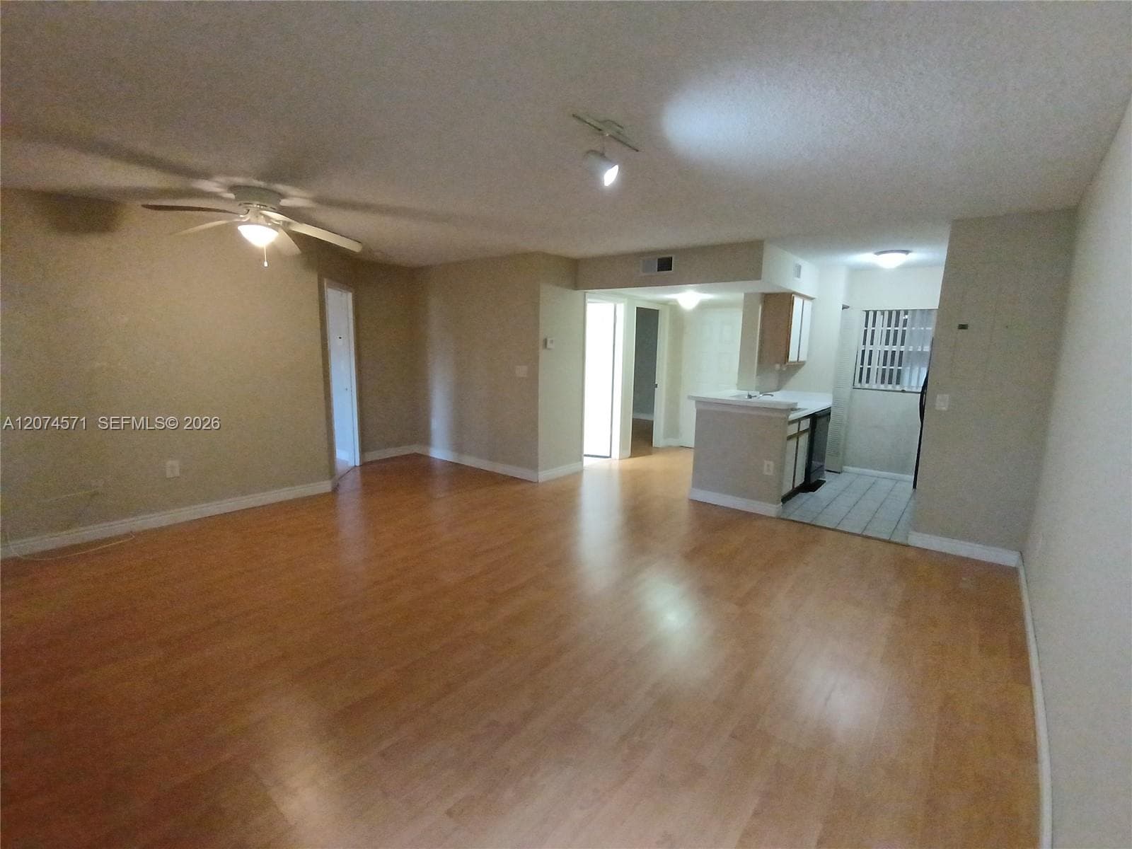 2871 N Oakland Forest Dr # 210, Oakland Park, FL 33309 photo 5