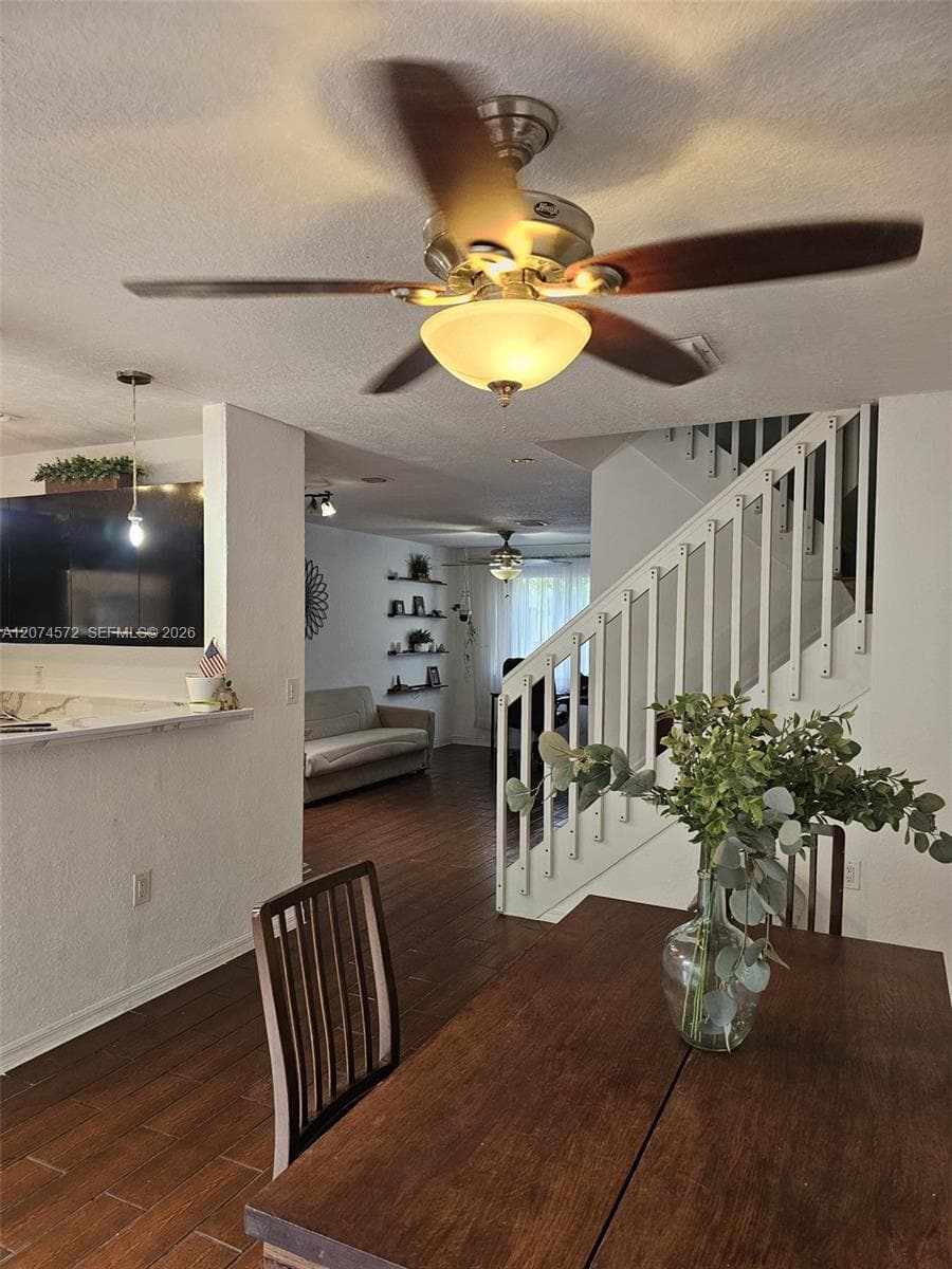126 Hidden Ct Rd # 27-D, Hollywood, FL 33023 photo 2