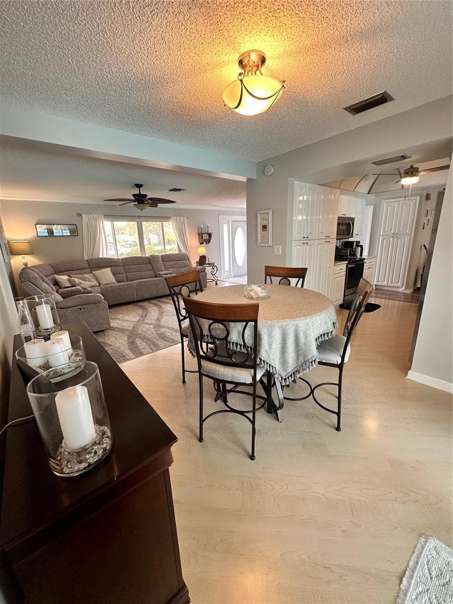 1098 NW 15TH Avenue, Boca Raton, FL 33486 photo 4