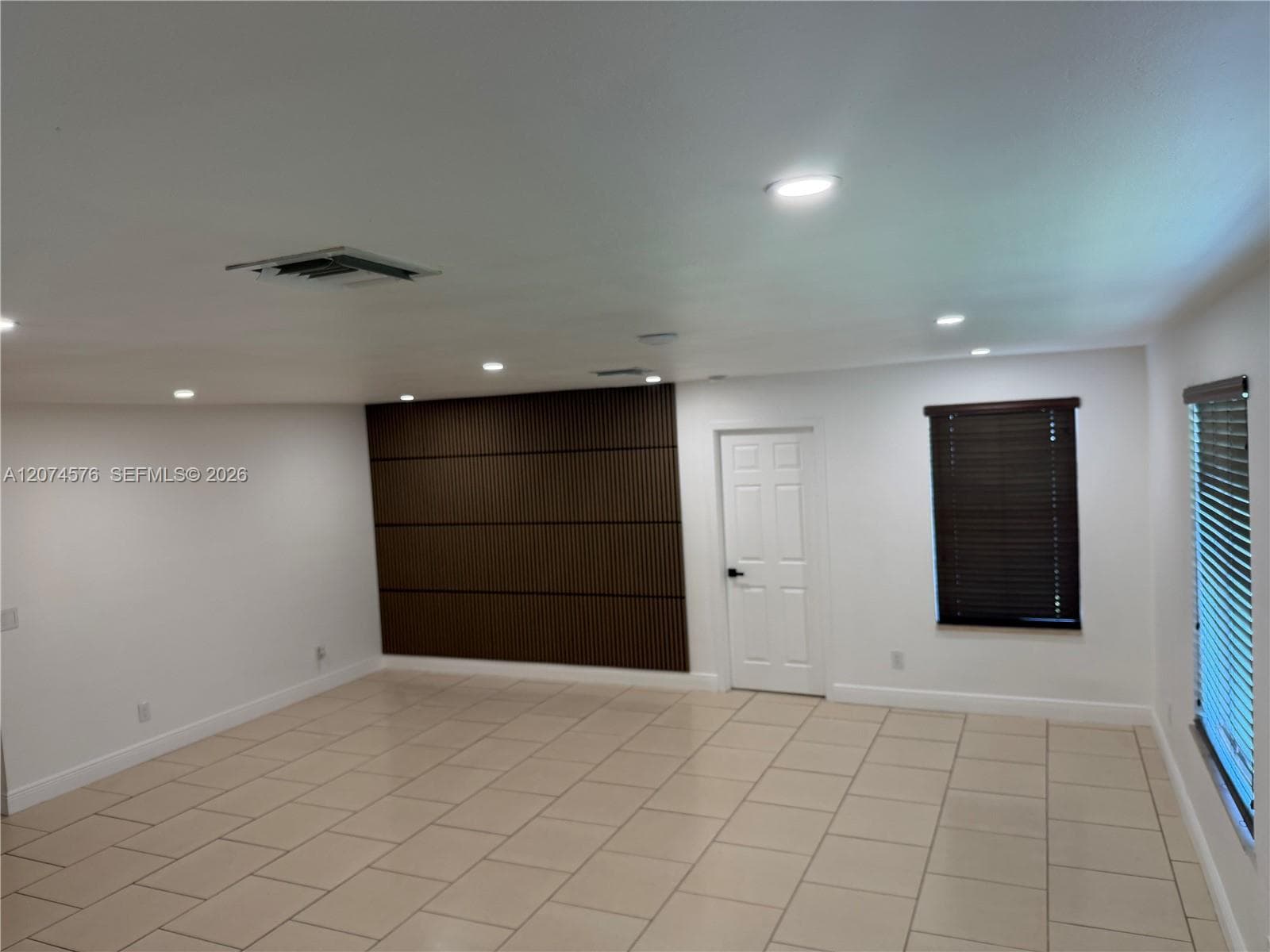 5201 SW 22nd St, West Park, FL 33023 photo 5