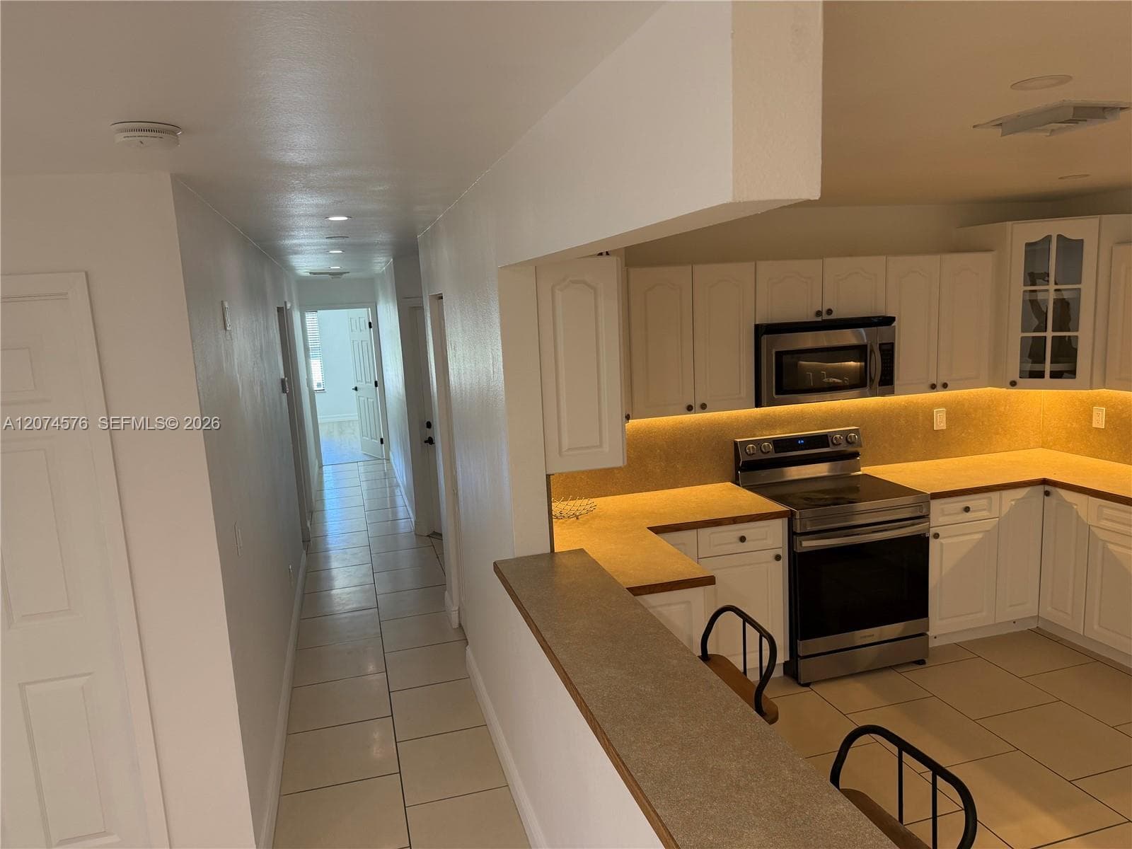5201 SW 22nd St, West Park, FL 33023 photo 4