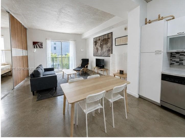 234 NE 3rd St # 206, Miami, FL 33132 photo 2