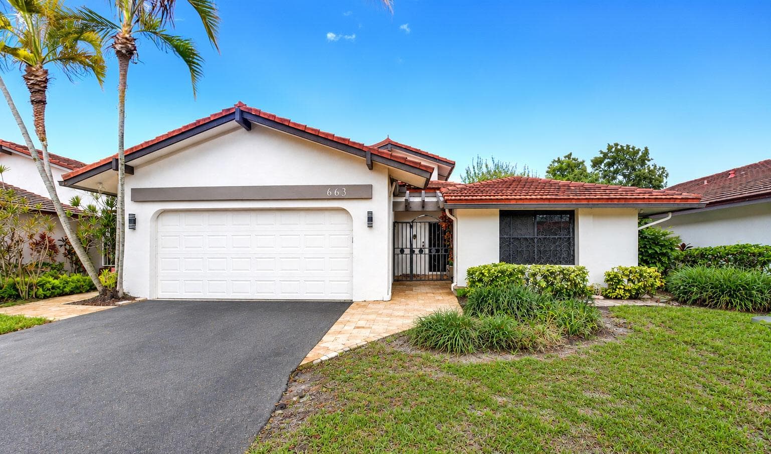 663 DEER CREEK HOLLOWS Circle, Deerfield Beach, FL 33442 photo 2