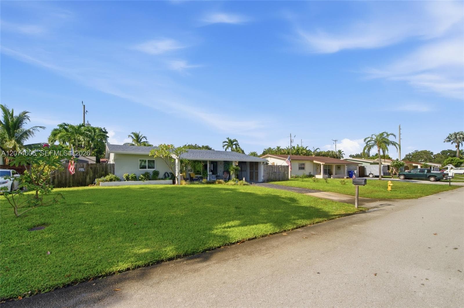 1540 NE 34th St, Pompano Beach, FL 33064 photo 2