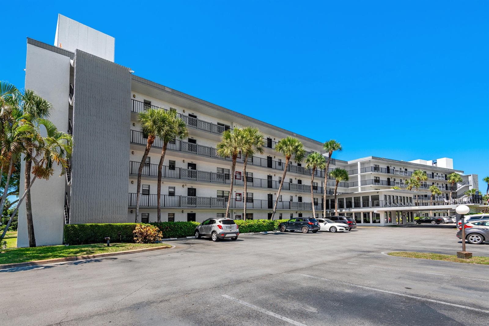 9235 SW 8th Street # 502, Boca Raton, FL 33428 photo 4