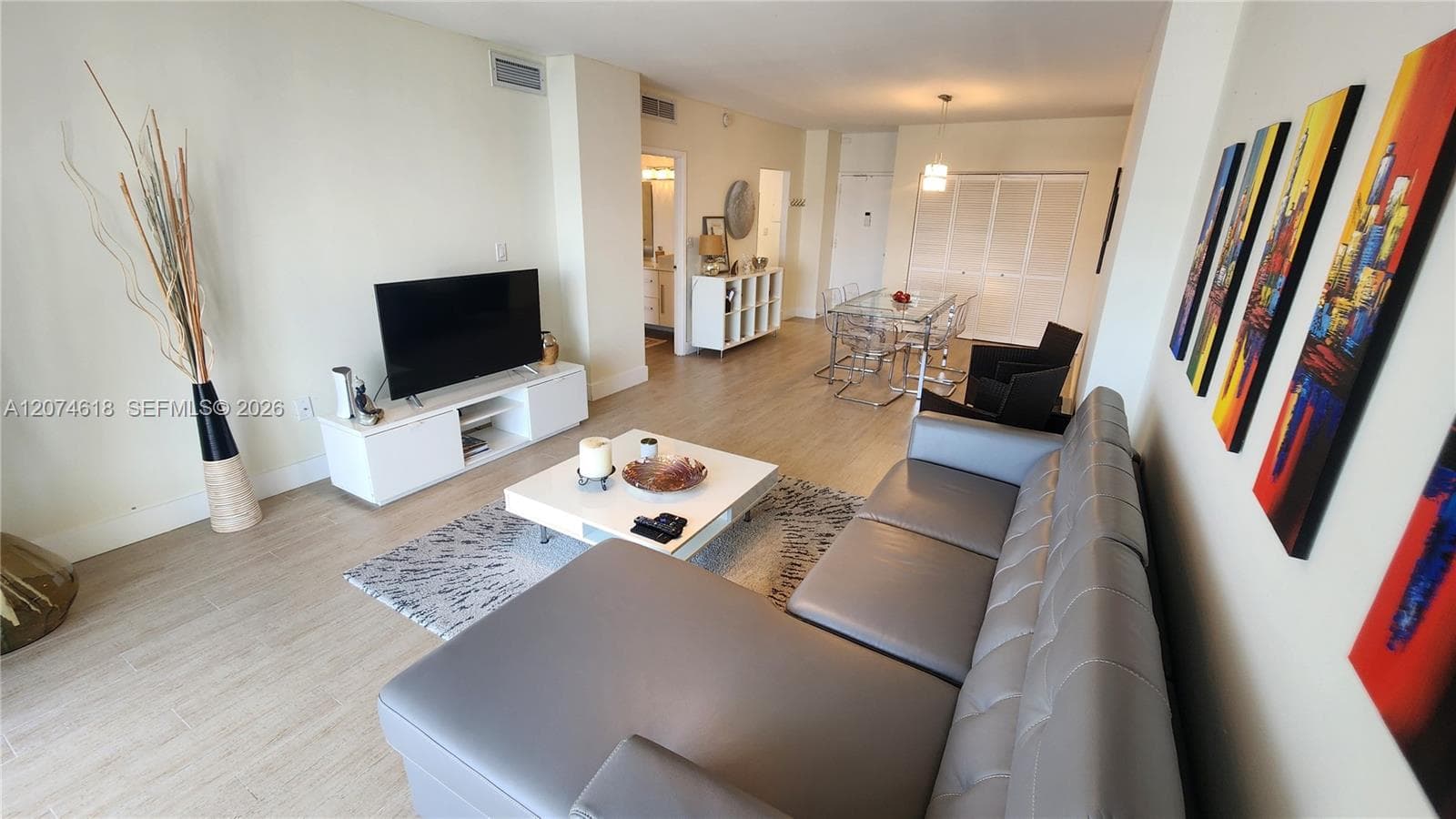 500 Bayview Dr # 1725, Sunny Isles Beach, FL 33160 photo 4