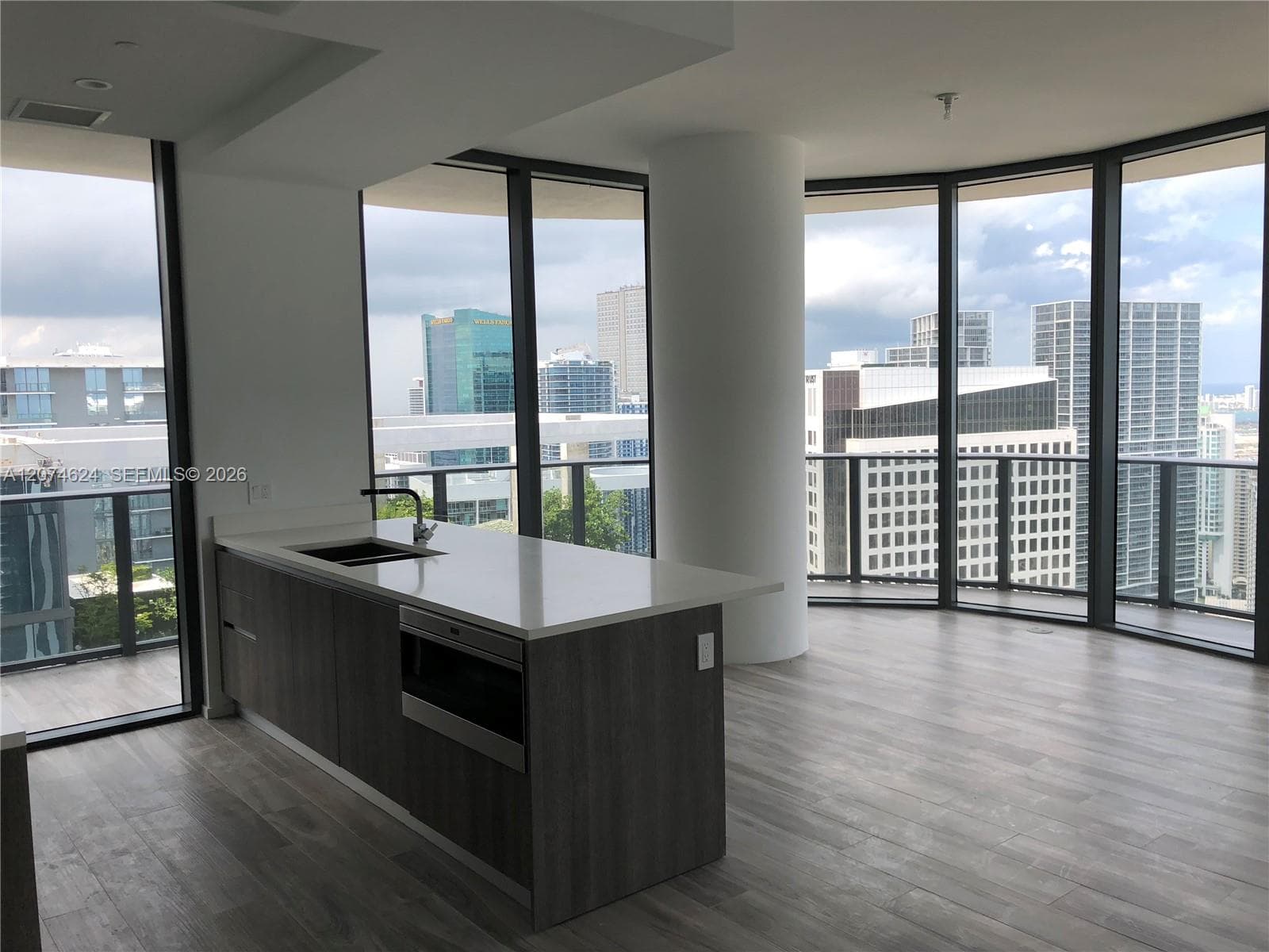 801 S Miami Ave # 4905, Miami, FL 33130 photo 4