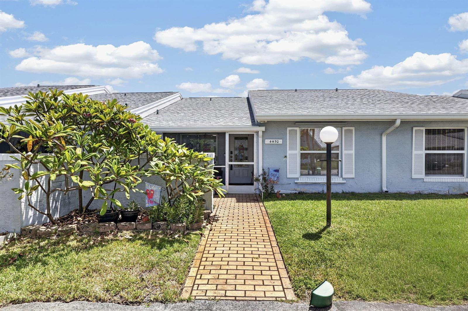 4450 LUCERNE VILLAS Lane, Lake Worth, FL 33467