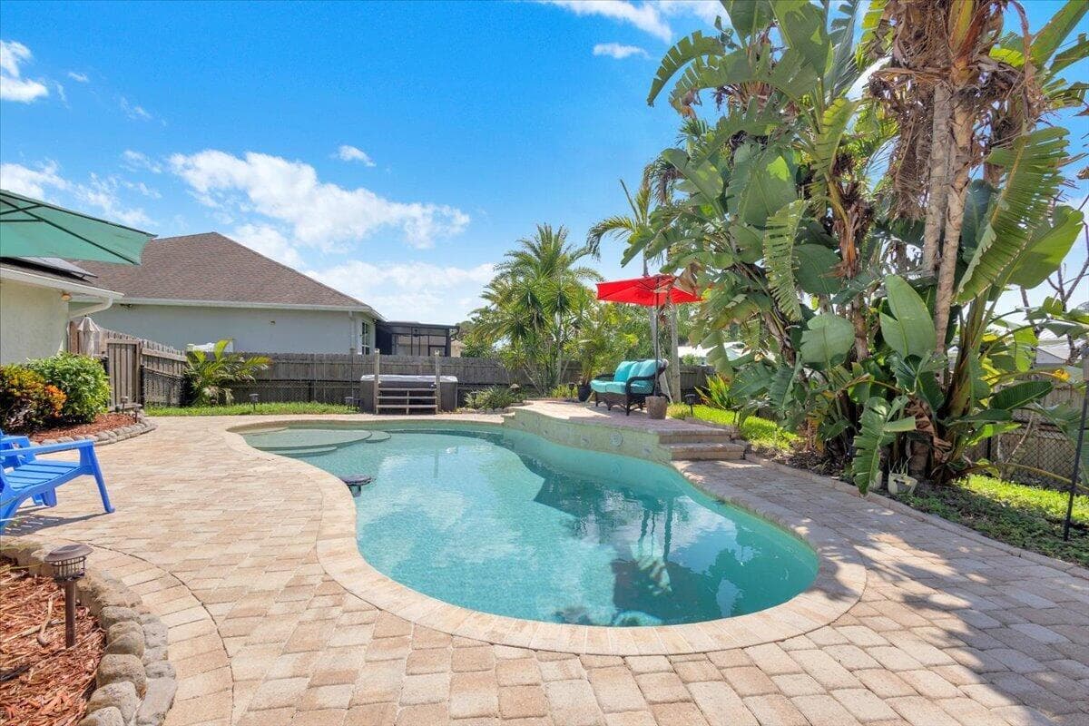 568 SE NOME Drive, Port St. Lucie, FL 34984 photo 4