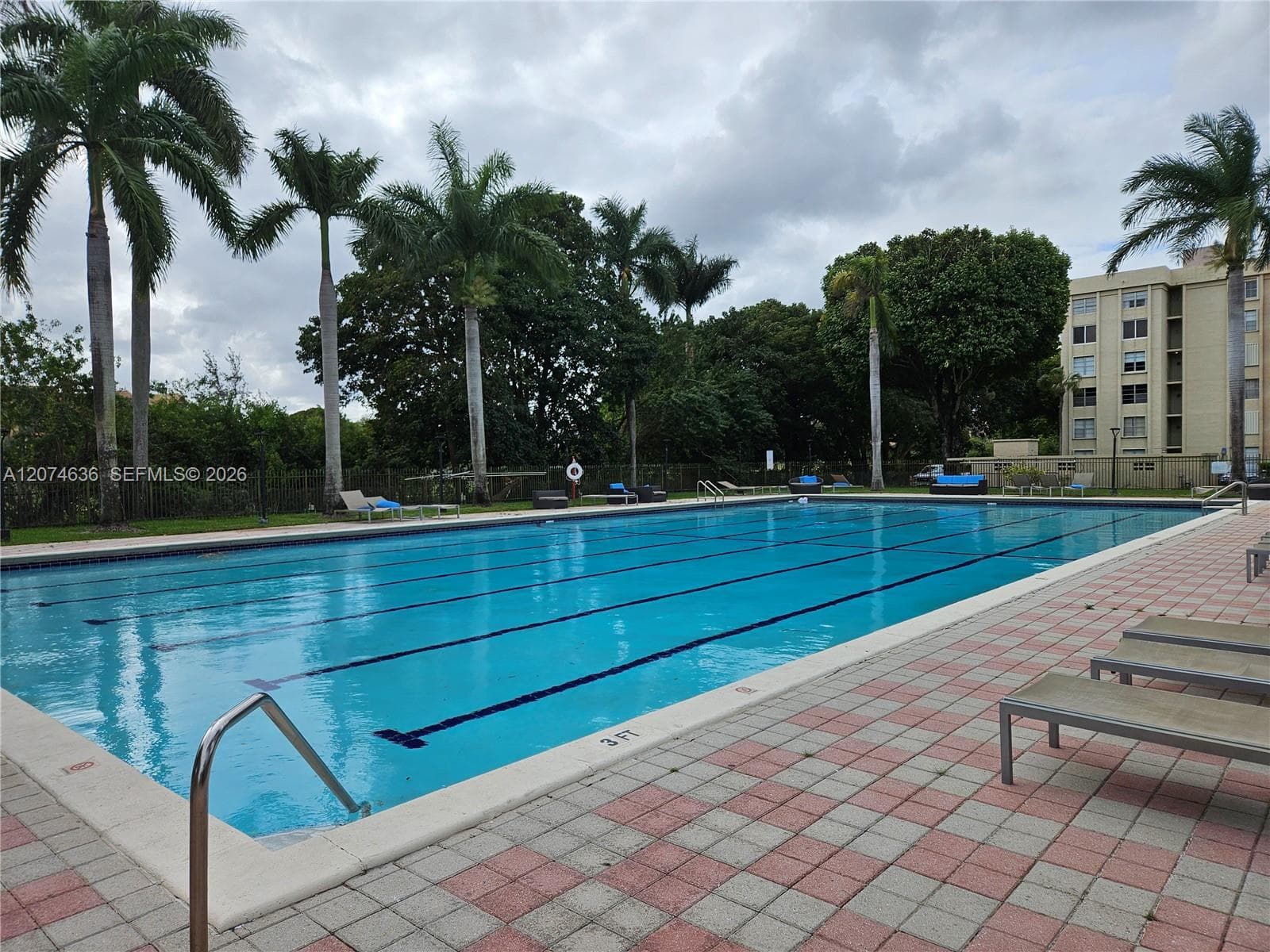 9320 Fontainebleau Blvd # 401, Miami, FL 33172 photo 2