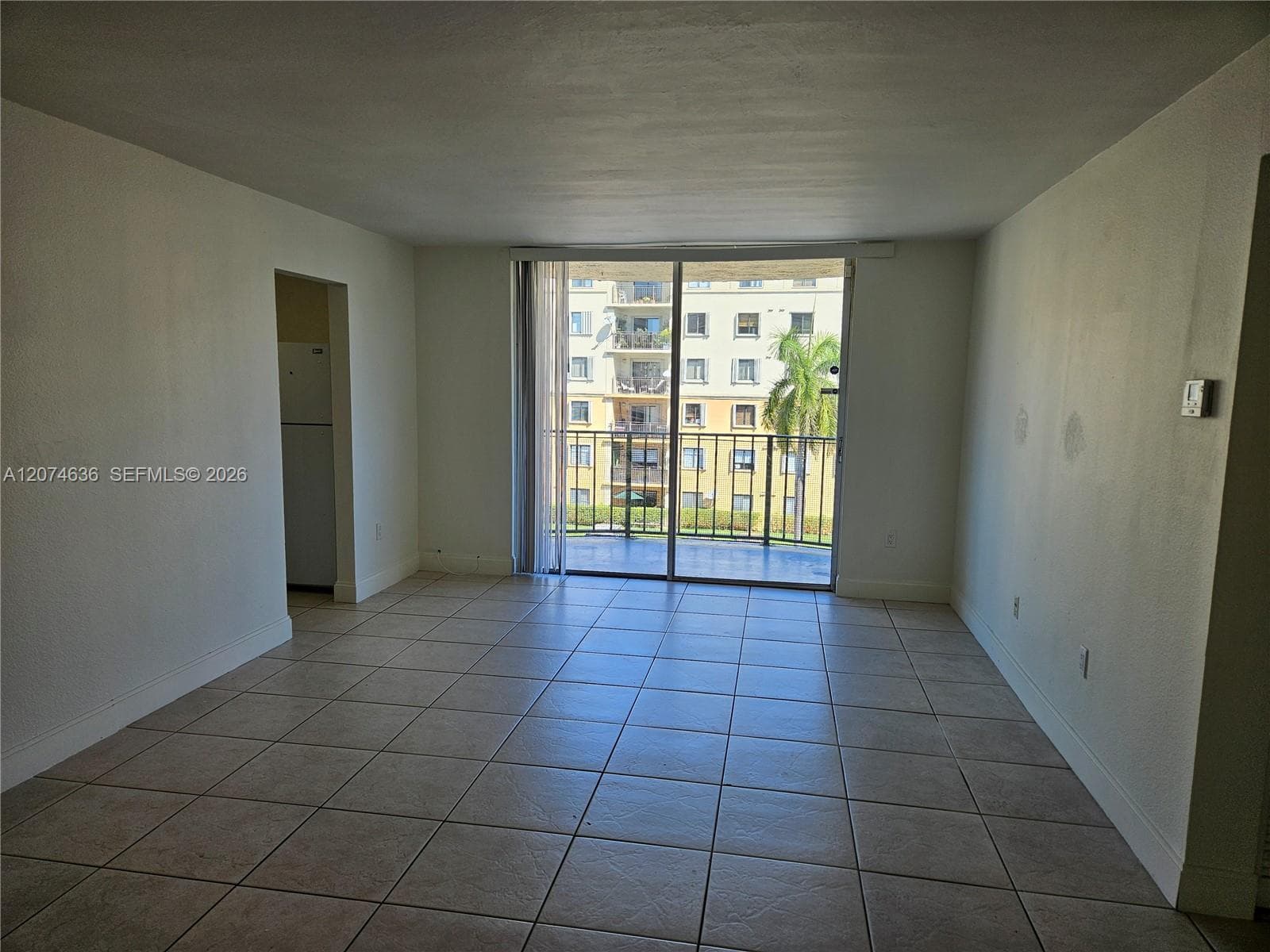9320 Fontainebleau Blvd # 401, Miami, FL 33172 photo 4