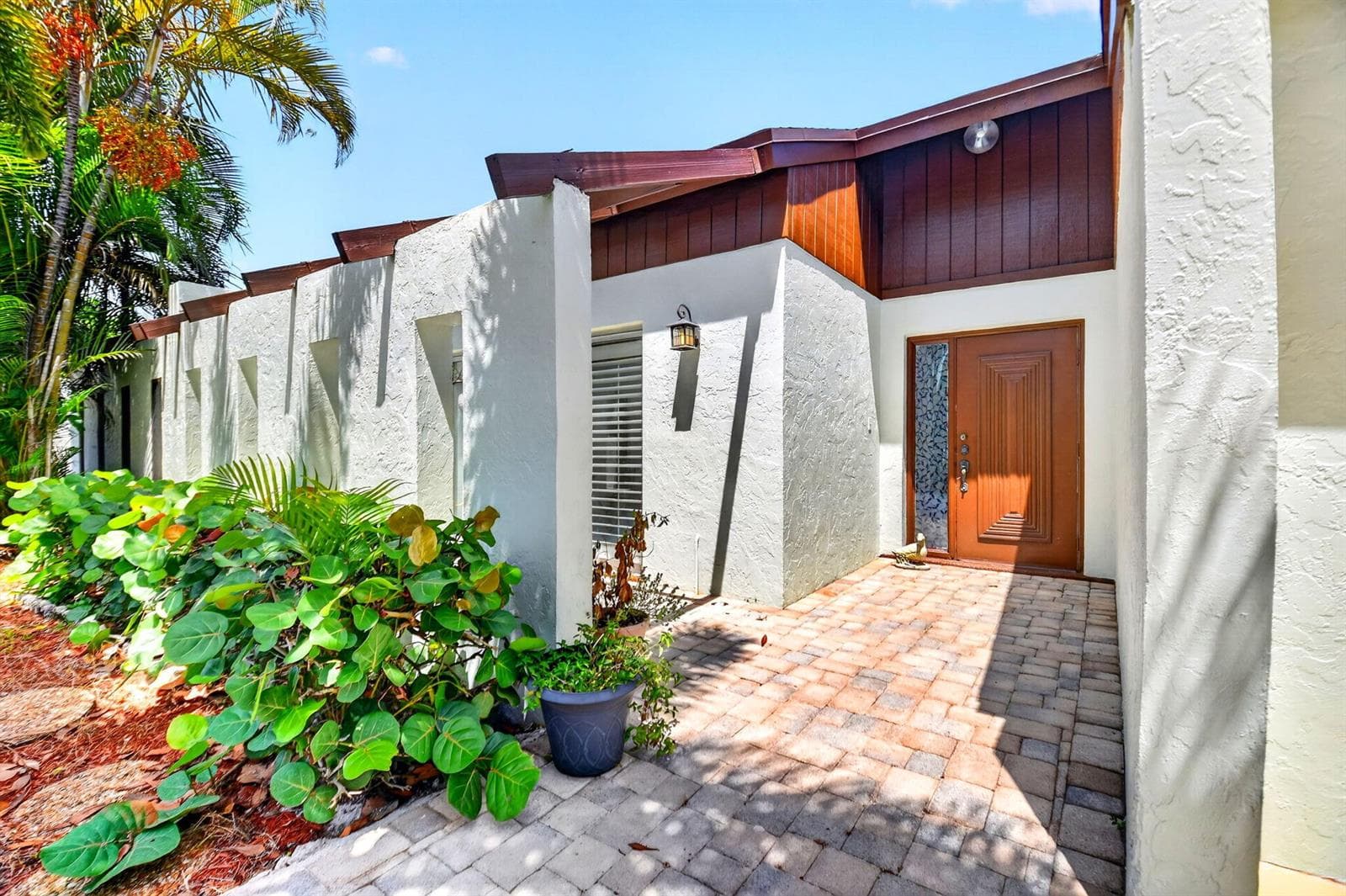 6747 Starkeys Place, Lake Worth, FL 33467 photo 3