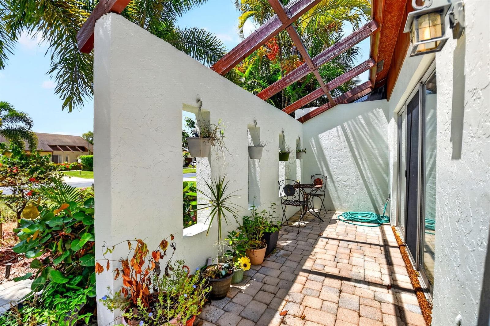 6747 Starkeys Place, Lake Worth, FL 33467 photo 4