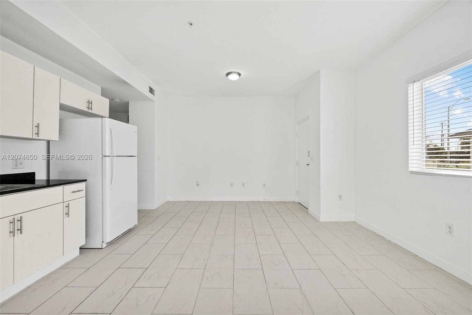 405 E 7th St # 203, Hialeah, FL 33010 photo 4