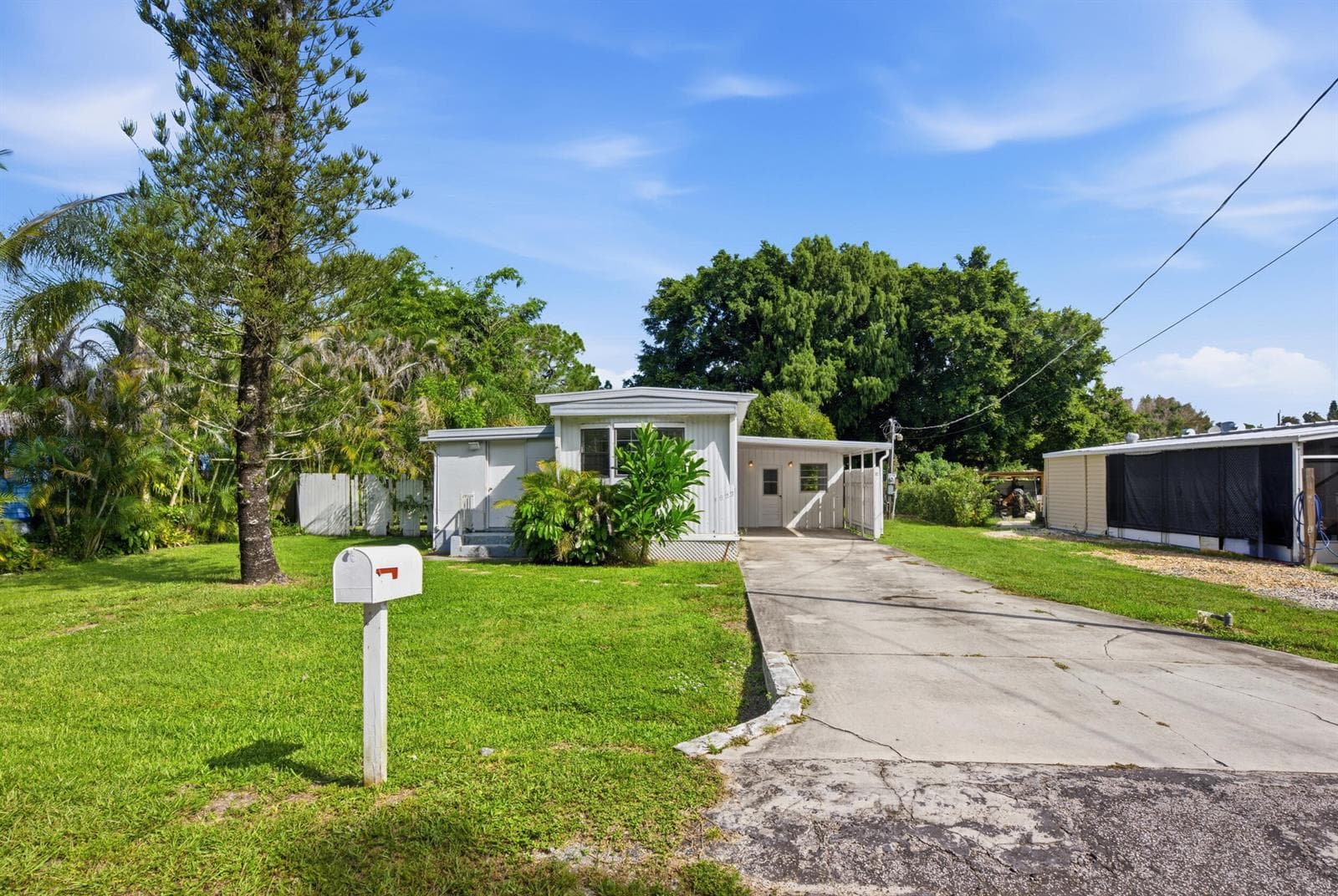 1823 SW College Street, Stuart, FL 34997