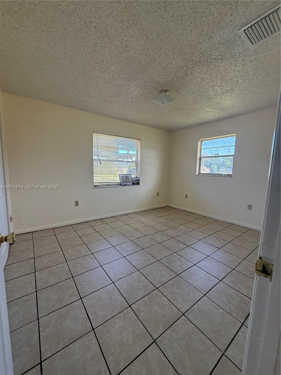 2679 Niagara Ave, Fort Pierce, FL 34946 photo 4